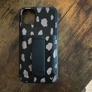 Walli case iPhone 11